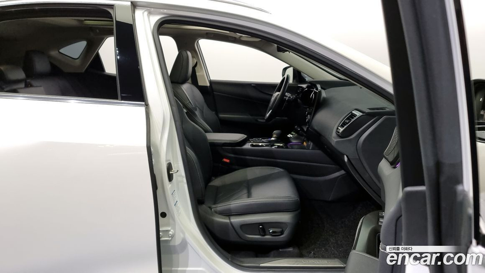 Lexus NX350h 2 Generation Luxury (07.2022)