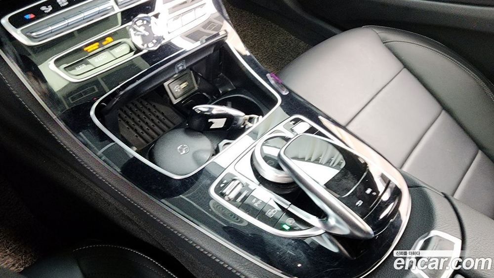 Mercedes-Benz E-Class W213 E350 4MATIC AMG Line (09.2019)