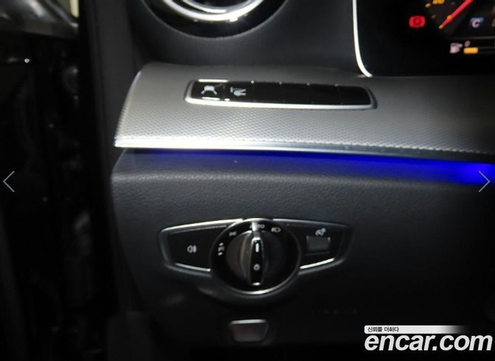 Mercedes-Benz E-Class W213 E300 AMG Line (08.2019)
