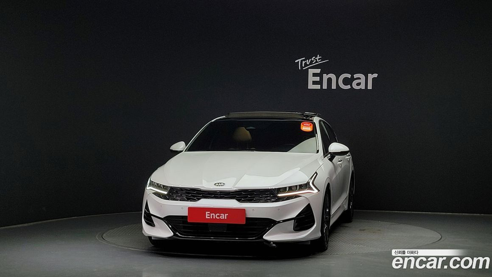 Kia K5 (Optima) 3 Generation 2.0 (05.2020)