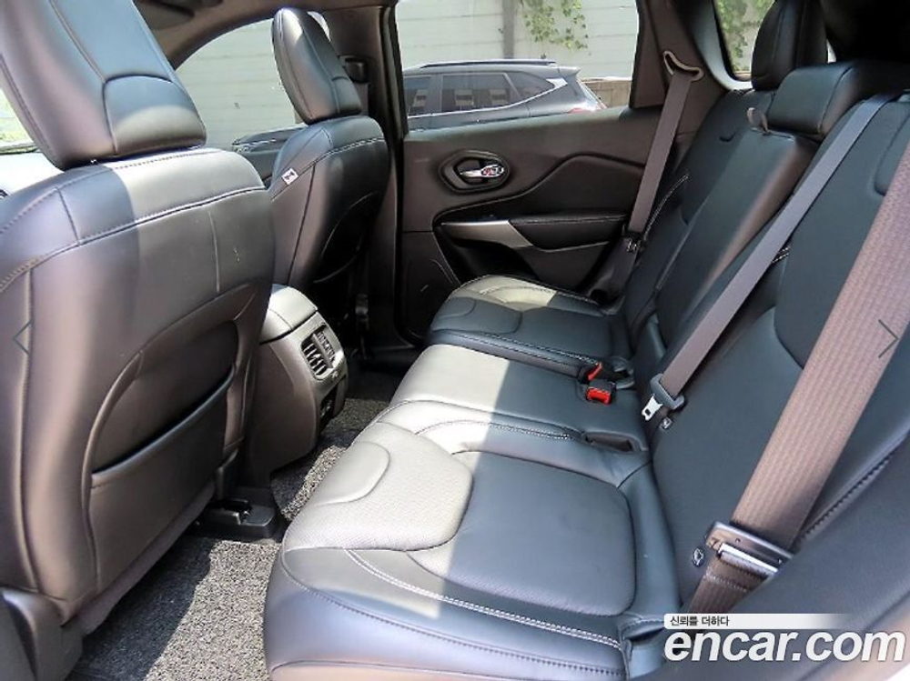 Jeep Cherokee (KL) 2.4 80주년 AWD (05.2021)