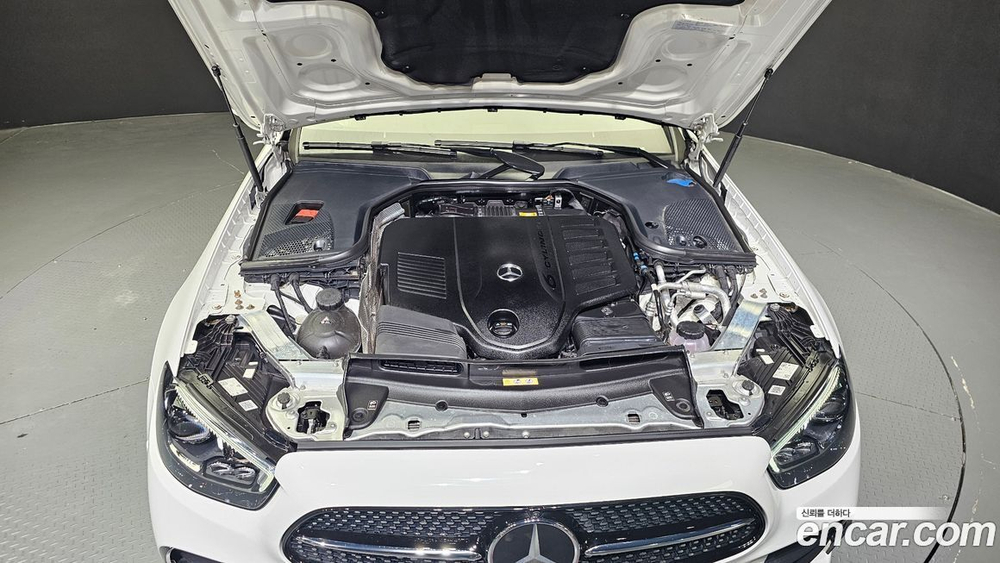 Mercedes-Benz E-Class W213 E450 4MATIC Cabriolet (05.2021)