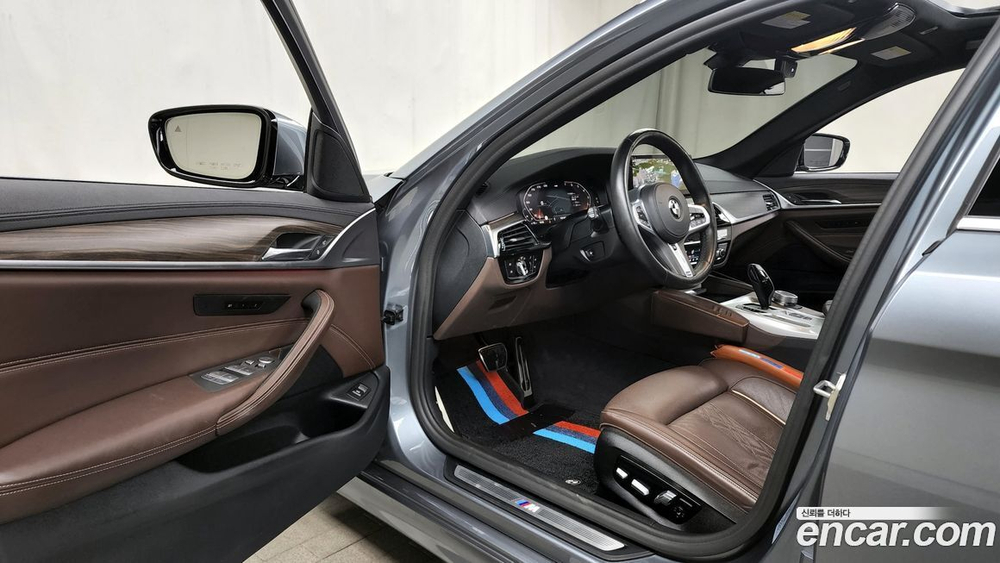 BMW 5 Series (G30) 530i M Sports Plus (03.2020)