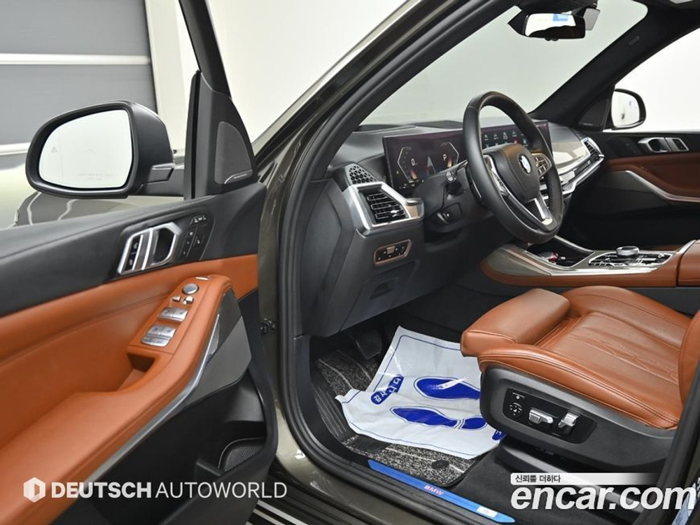 BMW X7 (G07) xDrive 40i Design Pure Excellence 6-и местный (12.2022)