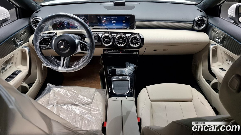 Mercedes-Benz A-Class W177 A220 Hatchback (12.2023)