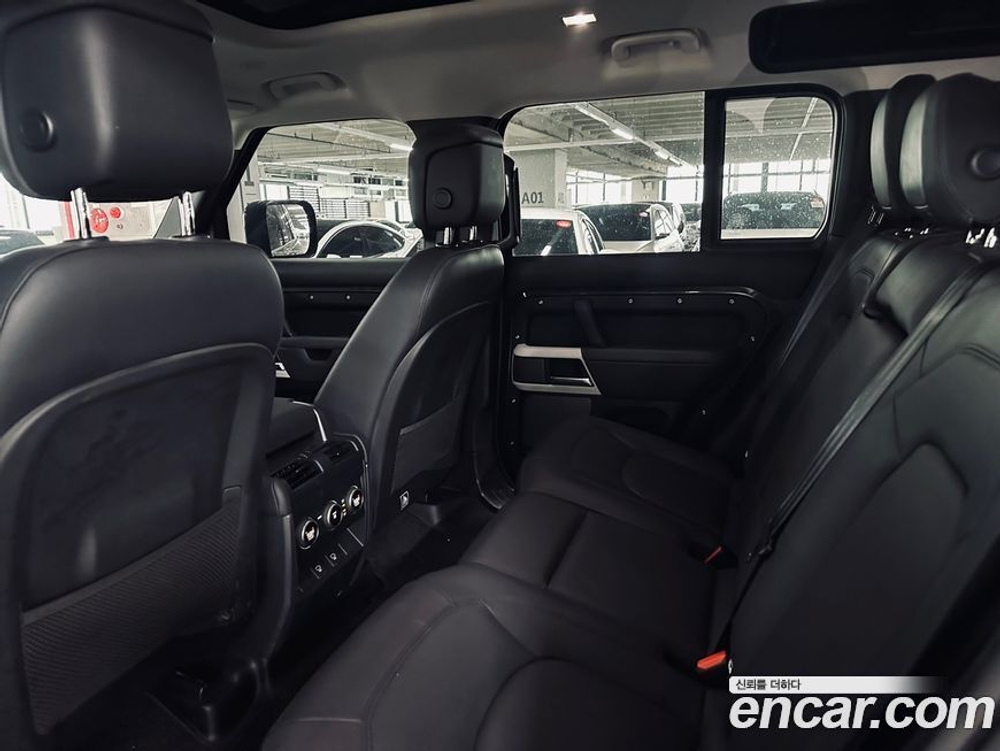 Land Rover Defender (L663) 110 D300 HSE (11.2022)
