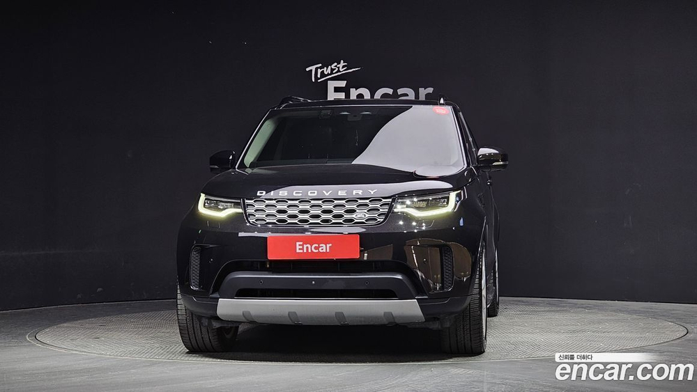 Land Rover Discovery 5 D250 SE (10.2022)