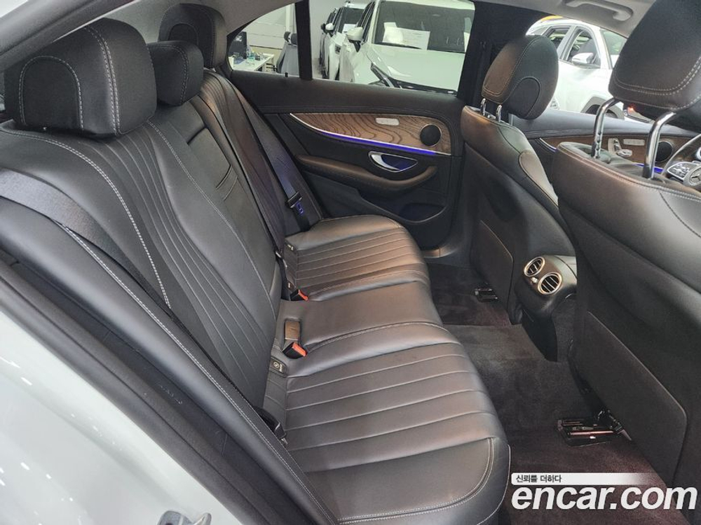 Mercedes-Benz E-Class W213 E220d 4MATIC Exclusive (05.2020)