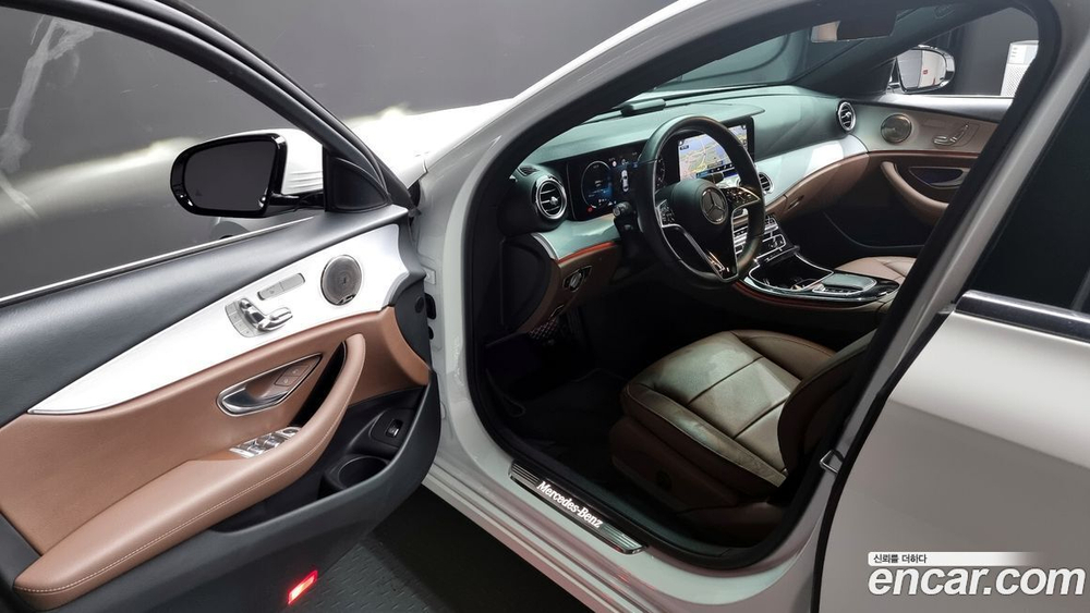 Mercedes-Benz E-Class W213 E250 Avangarde (02.2021)