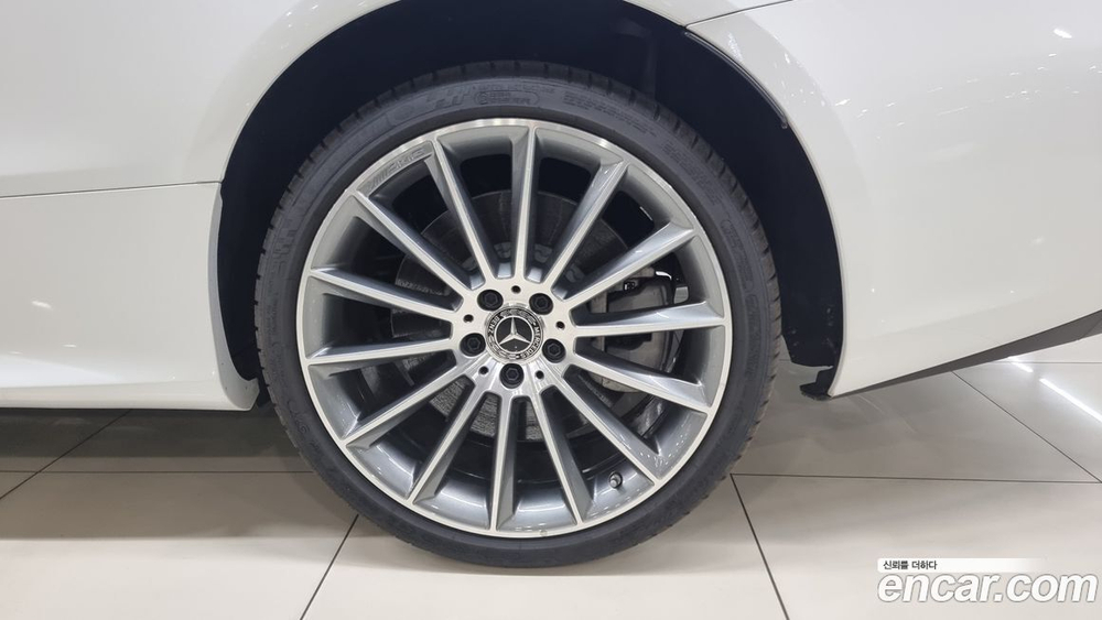 Mercedes-Benz E-Class W213 E450 4MATIC Cabriolet (03.2022)