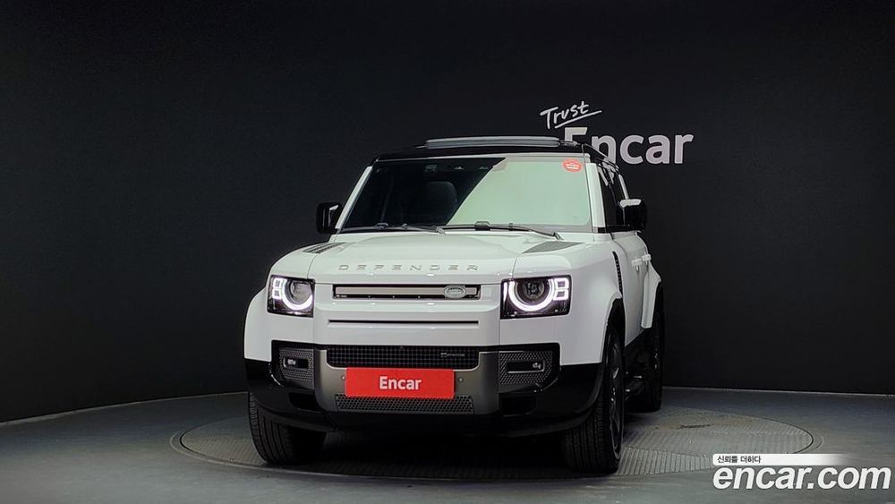 Land Rover Defender (L663) 110 P300 X-Dynamic SE (07.2022)