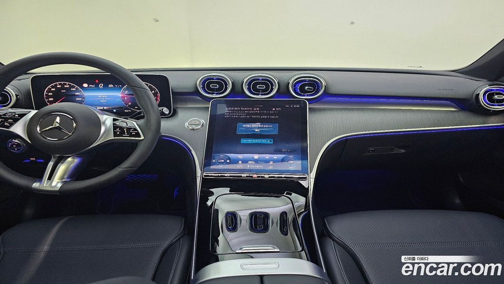 Mercedes-Benz C-Class W206 C300 4MATIC Avangarde (10.2023)