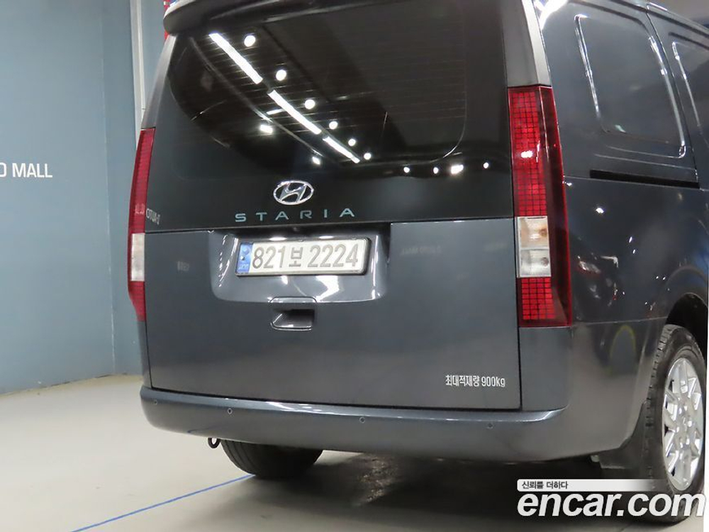 Hyundai Staria Cargo 3-х местный (11.2022)
