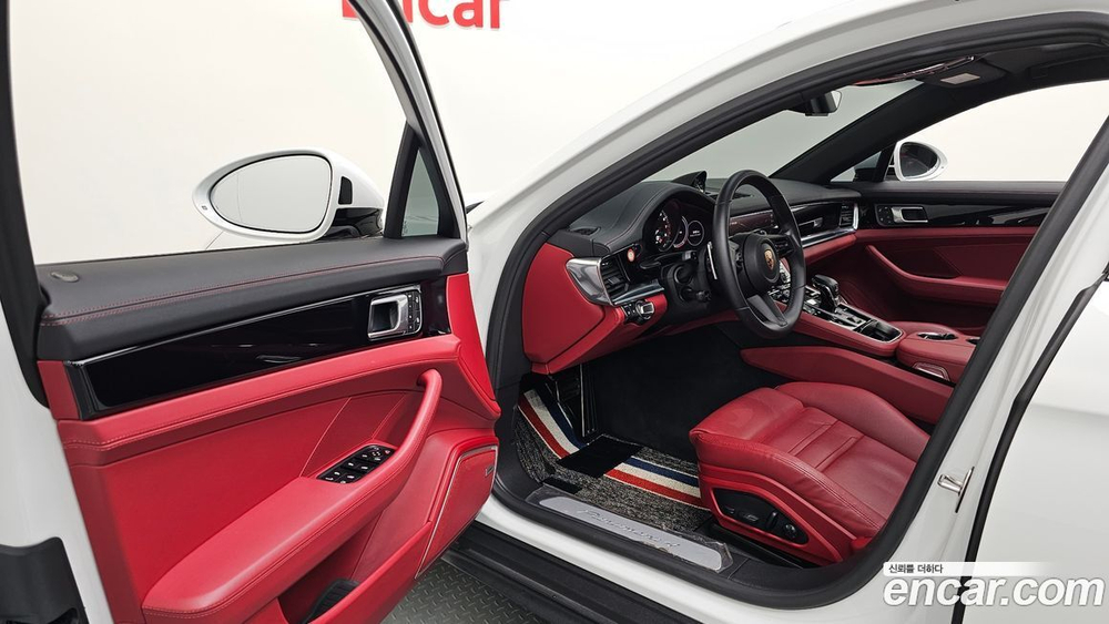 Porsche Panamera (971) 2.9 AWD E-Hybrid (02.2022)