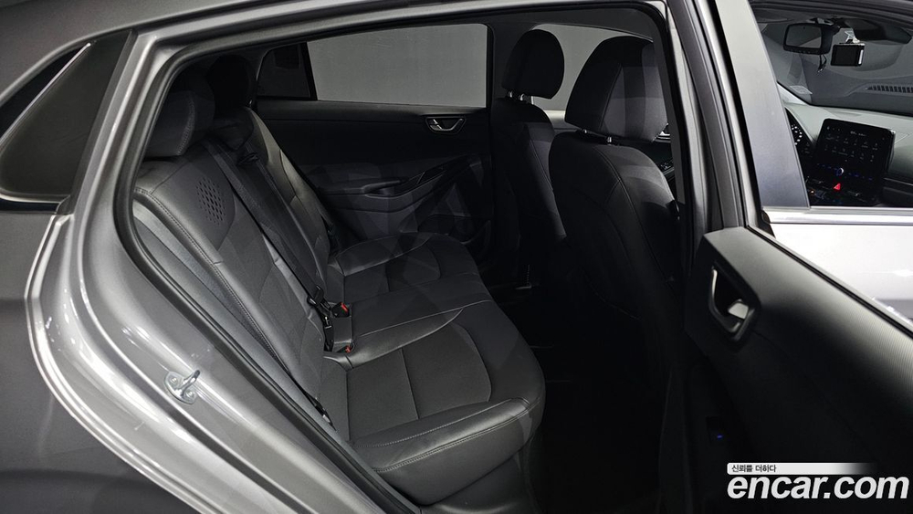 Hyundai The New Ionic Hybrid 1.6 HEV (04.2020)