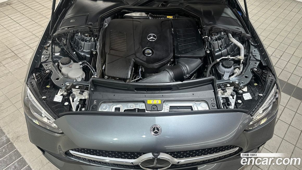 Mercedes-Benz C-Class W206 C300 AMG Line (04.2022)