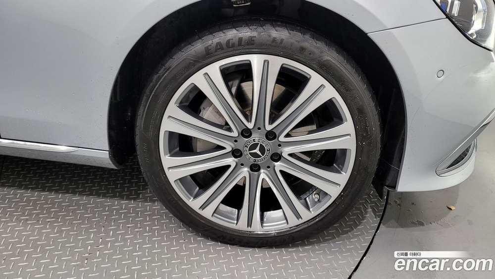 Mercedes-Benz E-Class W213 E300e 4MATIC Exclusive (04.2023)