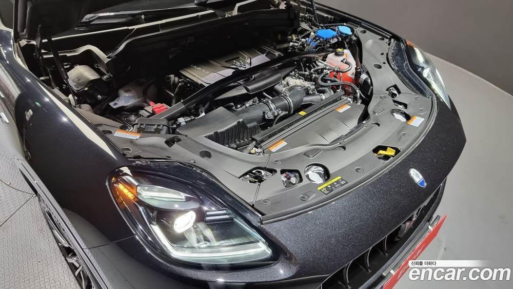 Maserati Grecale 2.0 AWD GT 타입 P (04.2023)