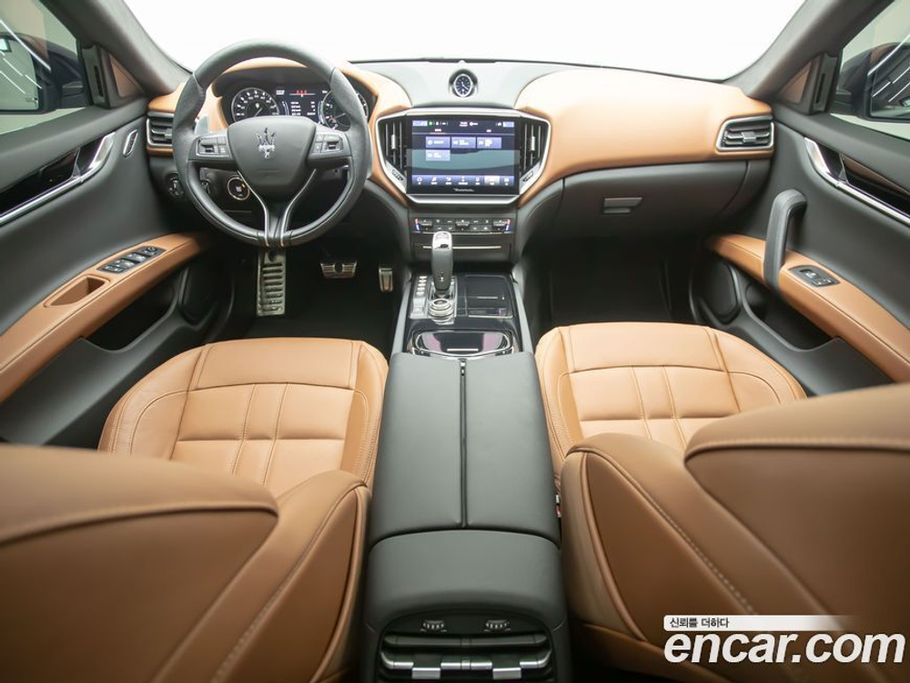 Maserati Ghibli 3.0 모데나 (06.2022)