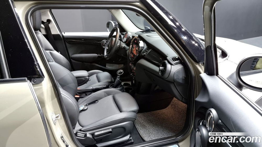 Mini Cooper 5 даерей HIGH (08.2019)