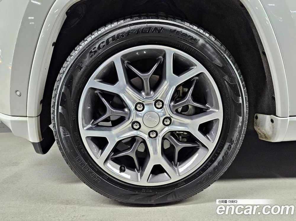 Jeep Grand Cherokee 3.6 Overland (08.2019)