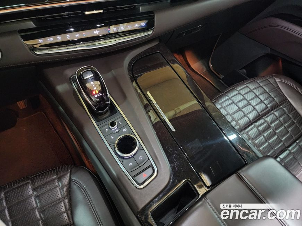 Cadillac Escalade 5 Generation 6.2 ESV (03.2022)