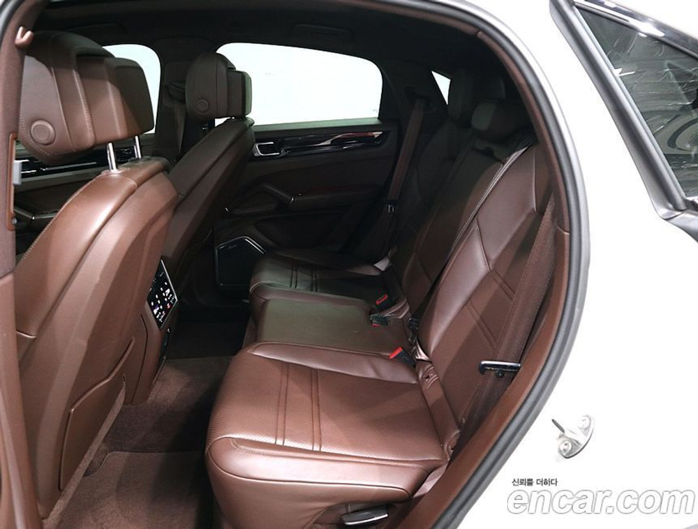 Porsche Cayenne (PO536) 3.0 E-Hybrid Coupe (11.2020)