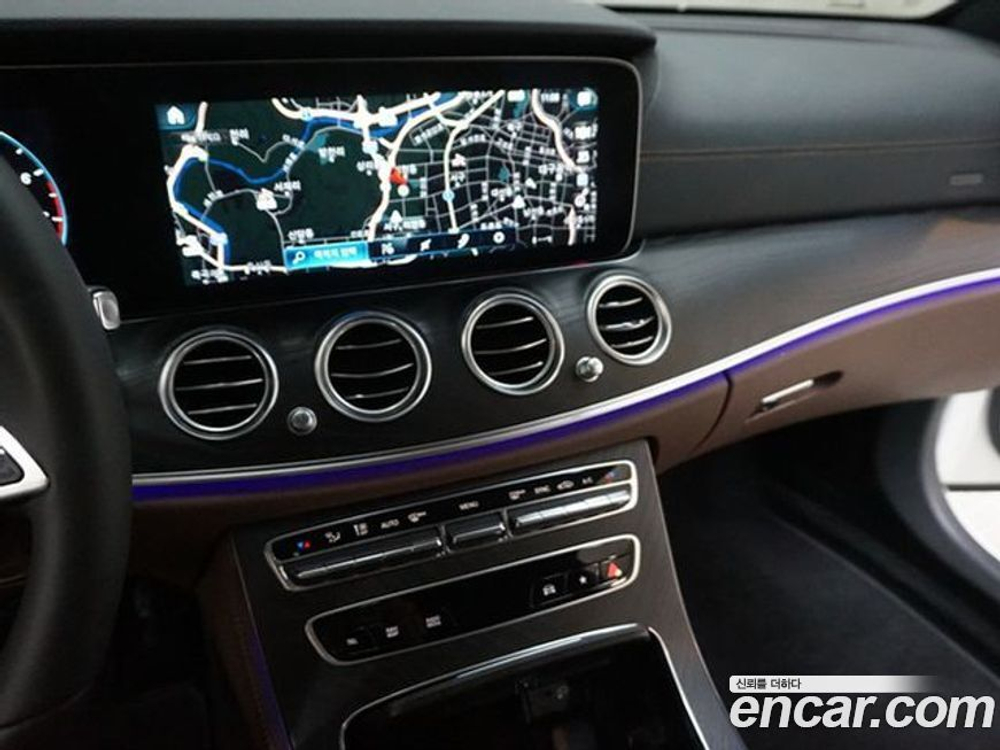 Mercedes-Benz E-Class W213 E250 AMG Line (09.2022)
