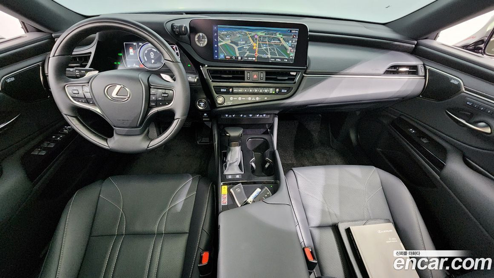 Lexus ES300h 7 Generation Executive (01.2024)