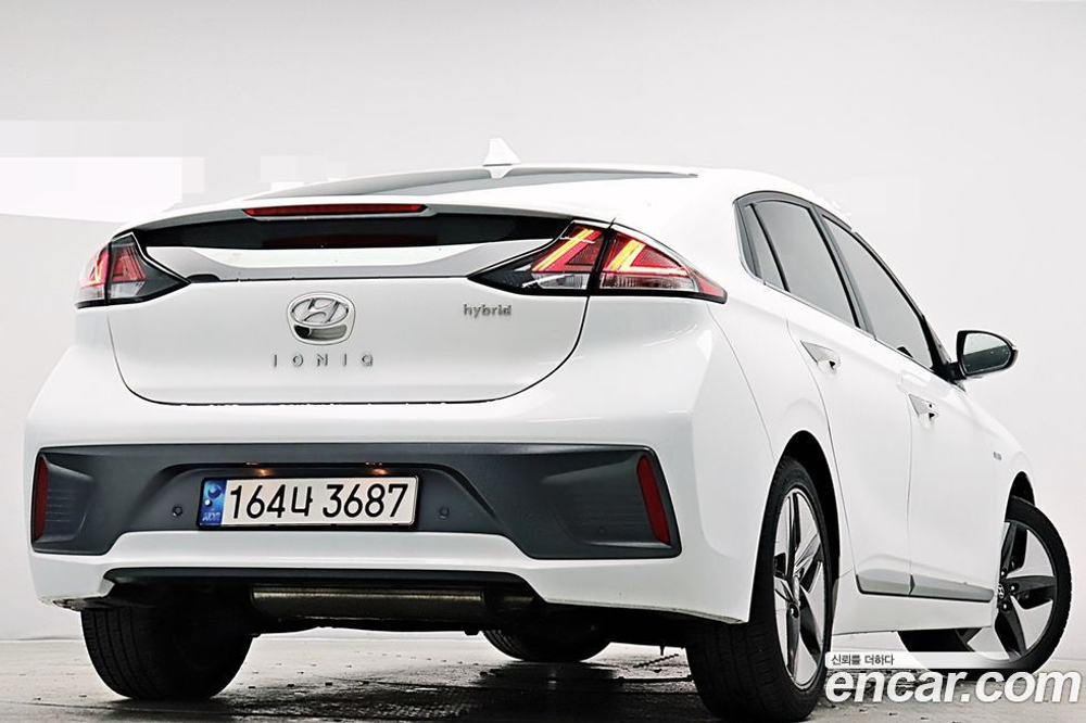 Hyundai The New Ionic Hybrid 1.6 HEV (11.2020)