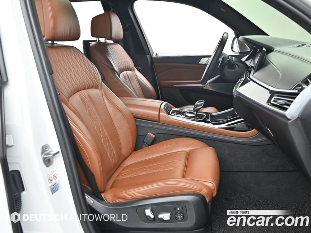 BMW X7 (G07) M50i 6-и местный (09.2020)