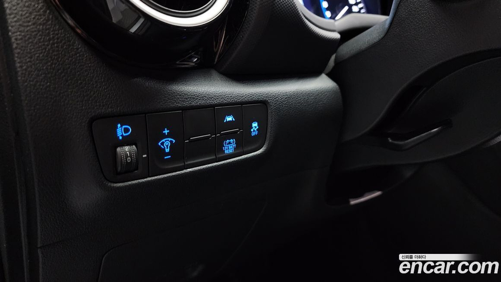 Hyundai KONA Hybrid Smart Special (07.2020)