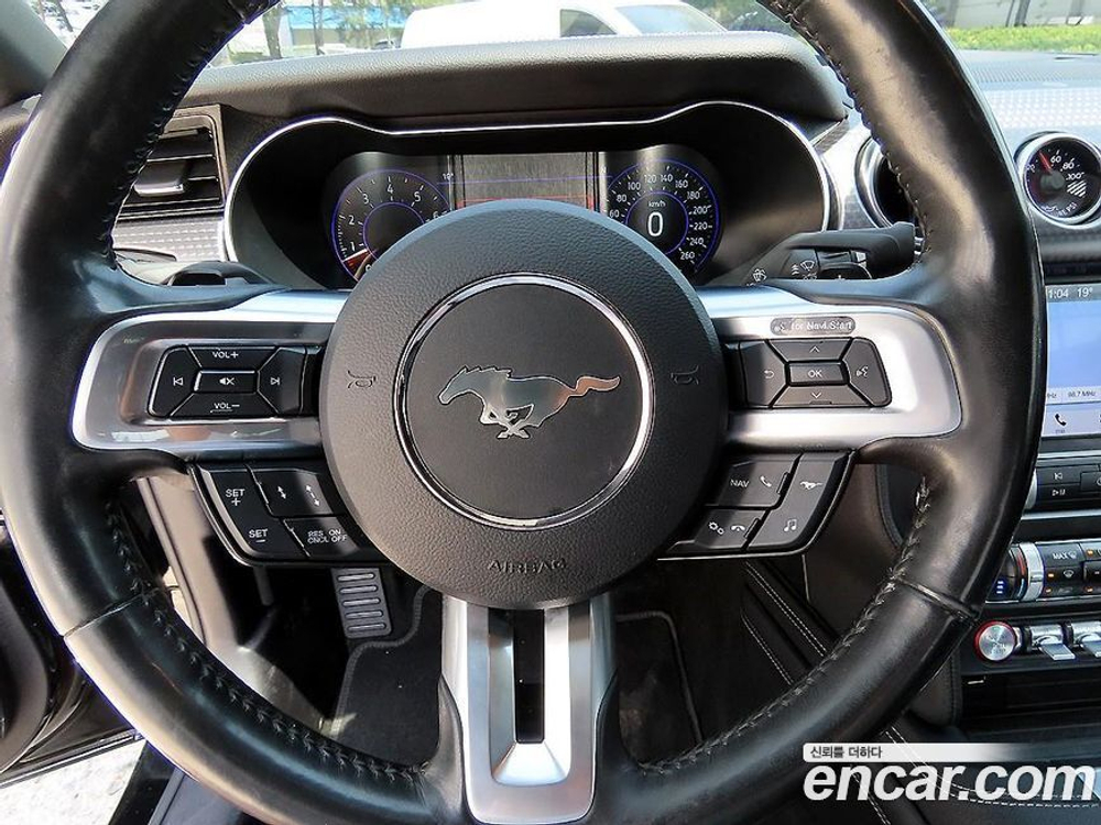 Ford Mustang Coupe (10.2019)