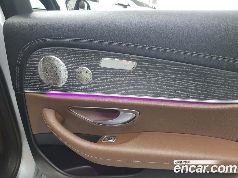 Mercedes-Benz E-Class W213 E350 4MATIC Avangarde (08.2022)