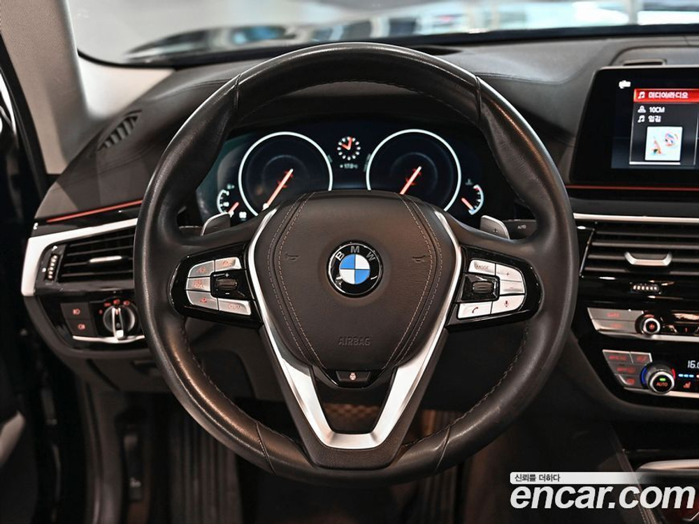 BMW 5 Series (G30) 530i xDrive Luxury Plus (10.2019)