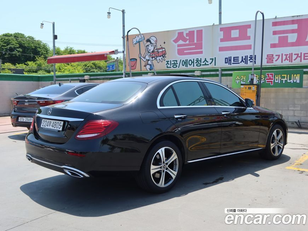 Mercedes-Benz E-Class W213 E220d Avangarde (10.2019)