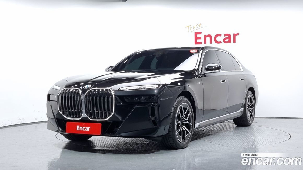 BMW 7 Series (G70) 740i sDrive M Sports (08.2023)