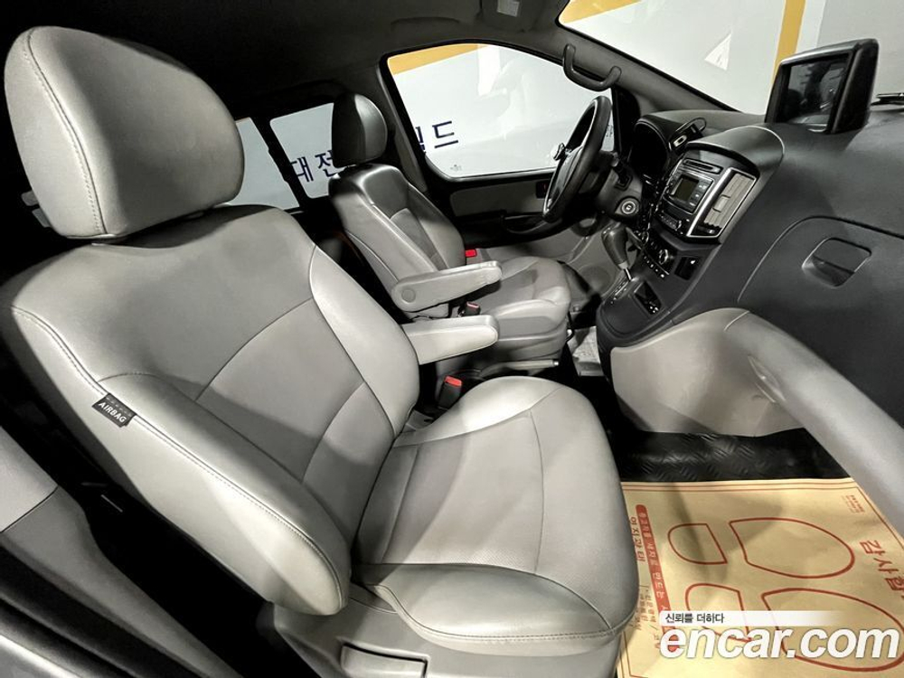 Hyundai The New Grand Starex Van 5인승 (06.2020)