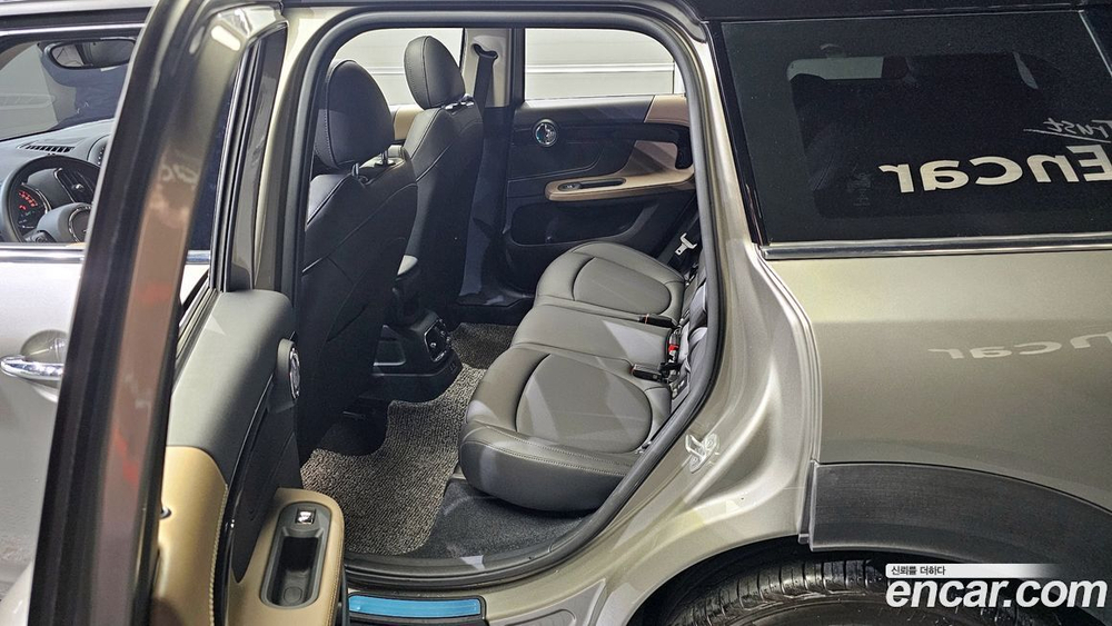 Mini Cooper Countryman HIGH (03.2020)