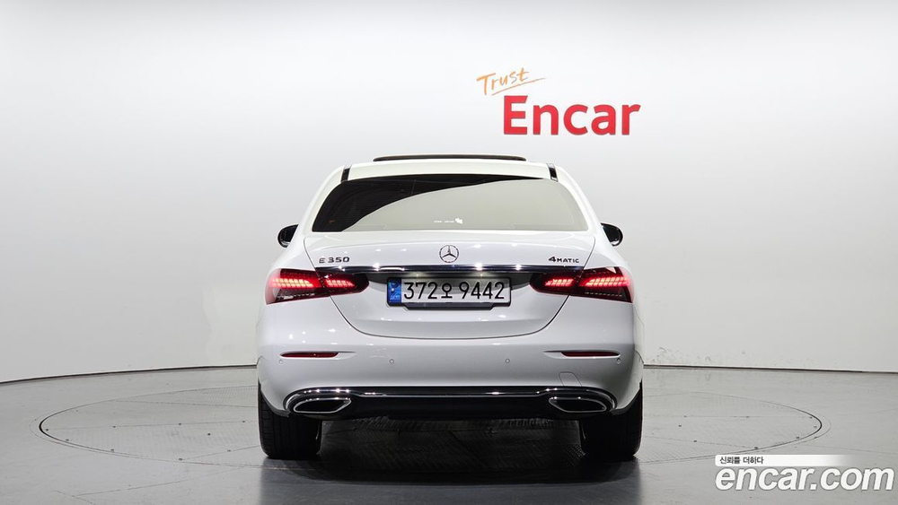 Mercedes-Benz E-Class W213 E350 4MATIC Exclusive (12.2022)