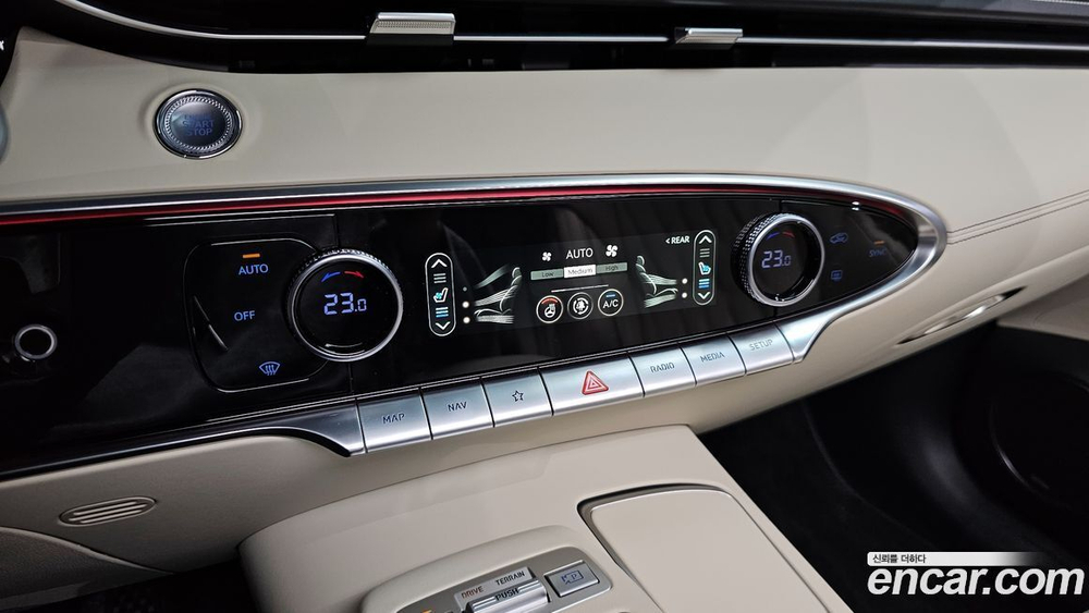 Genesis GV70 2.5T Бензин AWD (09.2023)