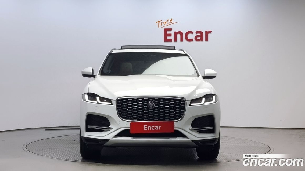 Jaguar F-PACE D200 SE (06.2022)