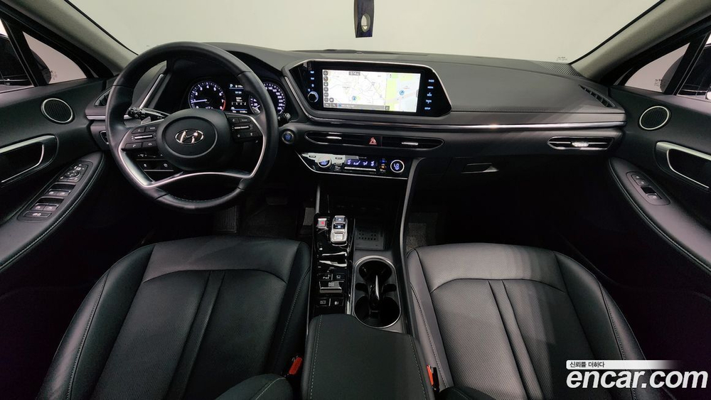 Hyundai Sonata (DN8) 2.0 (04.2022)