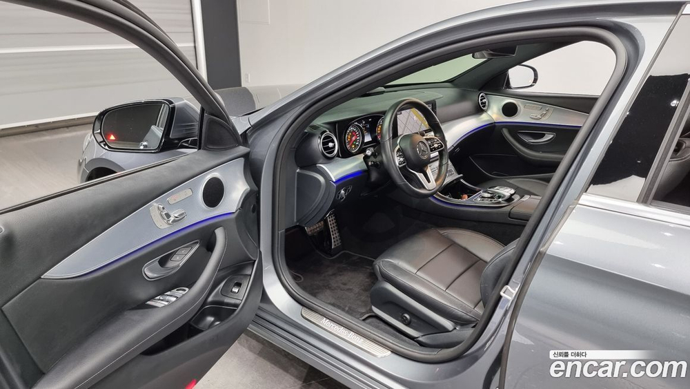 Mercedes-Benz E-Class W213 E250 Avangarde (04.2020)