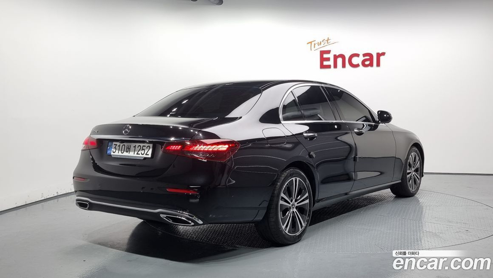 Mercedes-Benz E-Class W213 E250 Avangarde (07.2021)