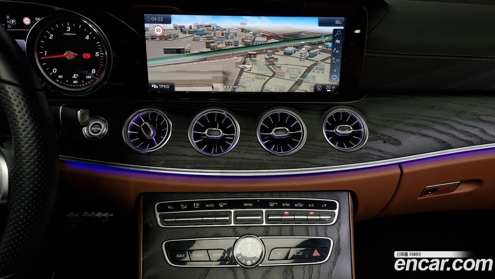 Mercedes-Benz E-Class W213 E220d Cabriolet (12.2019)