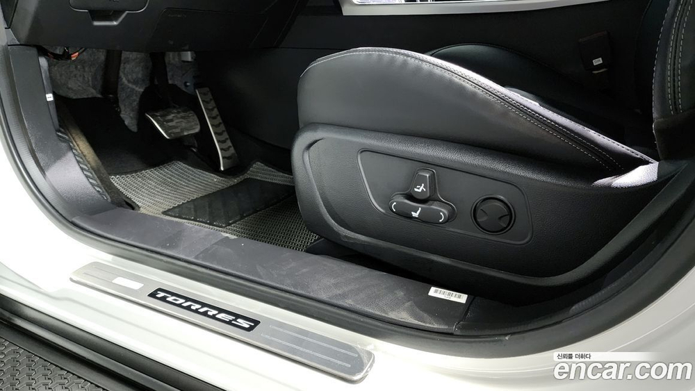 KG Mobility (Ssangyong) Torres Бензин 1.5 4WD (07.2023)