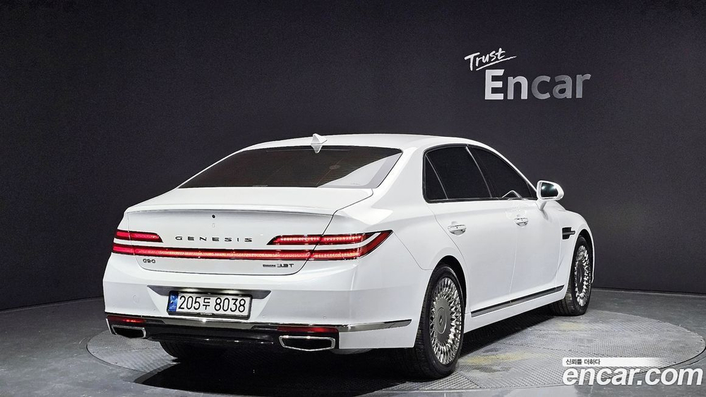 Genesis G90 3.3 T AWD (12.2019)