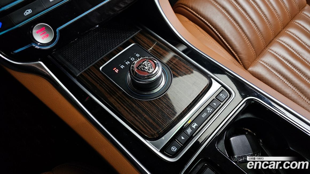 Jaguar XF (X260) 20d Portfolio AWD (11.2019)