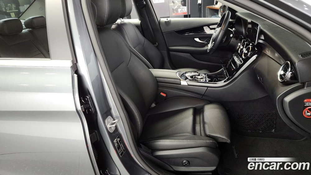 Mercedes-Benz C-Class W205 C200 (10.2019)